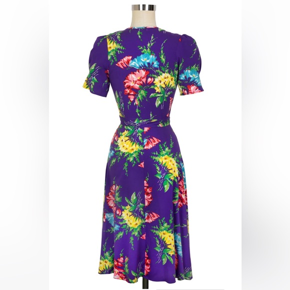 Trashy Diva Bold Bouquet Wrap Dress - Picture 4 of 10